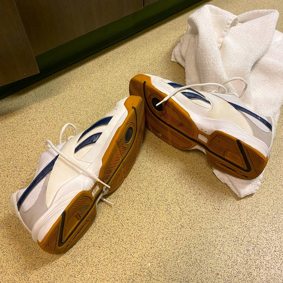 Men’s Sneakers - Picture 2 of 4